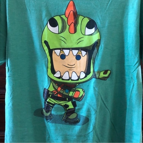 Fortnite green short sleeve graphic tee in size L - Picture 3 of 4